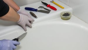 découvrez notre tuto rapide pour apprendre à enlever facilement un joint en silicone. suivez nos étapes simples et efficaces pour redonner un aspect propre à vos surfaces. idéal pour vos projets de rénovation ou entretien !